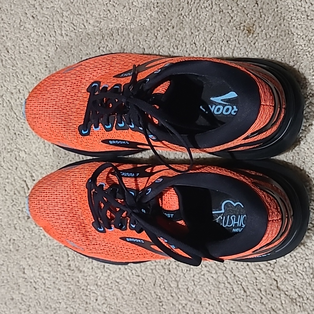 Brooks GHOST 15